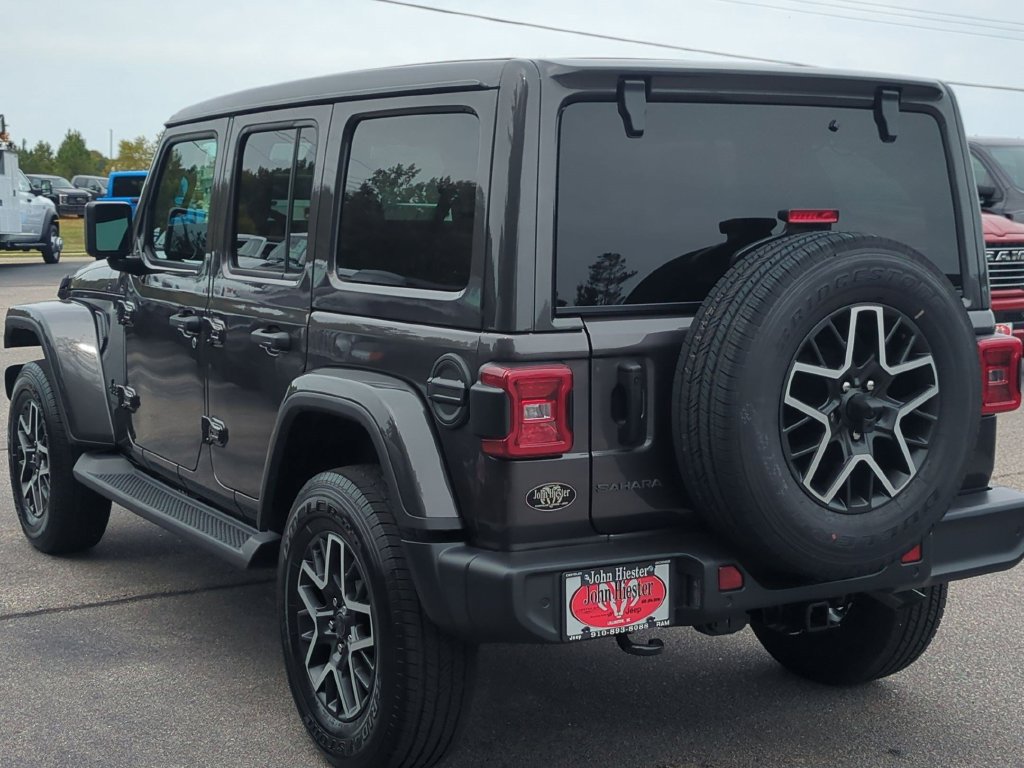New 2027 Jeep Wrangler Unlimited Sahara AWD/4WD image 6