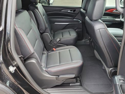 Used 2026 Chevrolet Traverse Z71 w/ Driver Confidence Package image 11