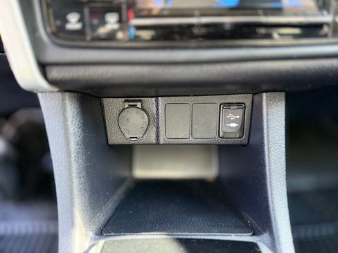 Used 2019 Toyota Corolla LE w/ Carpet Mat Package (TMS) image 23