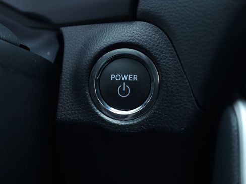 Used 2025 Toyota RAV4 XLE image 39