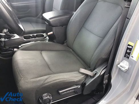 Used 2021 Jeep Wrangler Unlimited Willys image 8