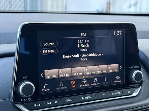 Used 2024 Nissan Rogue SV image 18