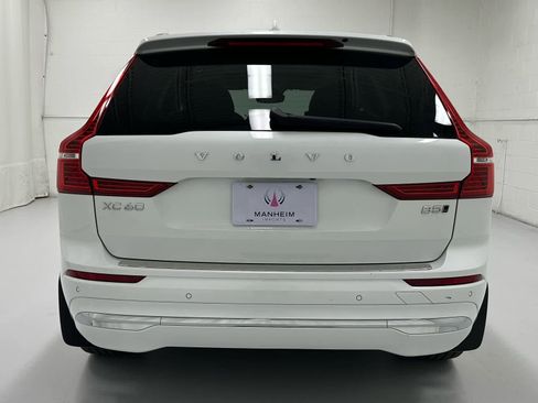 Used 2023 Volvo XC60 B5 Plus image 7