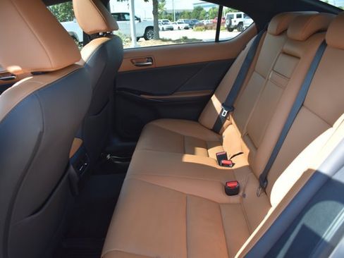 Used 2023 Lexus IS 300 w/ Comfort Package RWD image 15