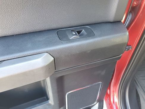 Used 2017 Ford F150 Platinum w/ Equipment Group 701A Luxury image 12