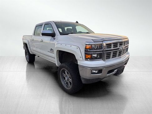 Used 2015 Chevrolet Silverado 1500 LTZ Z71 image 2