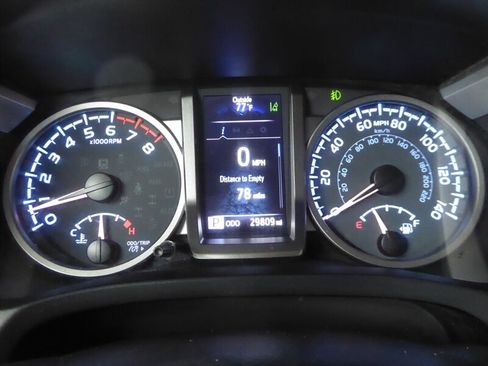 Used 2023 Toyota Tacoma SR5 AWD/4WD image 10