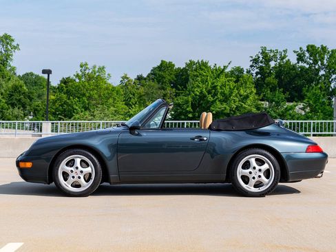 Used 1995 Porsche 911 Cabriolet image 3