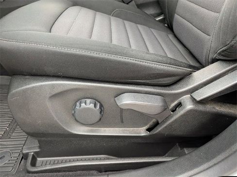 Used 2022 Ford Edge SE image 22