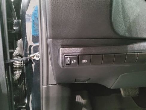 Used 2024 Toyota Corolla LE FWD image 18