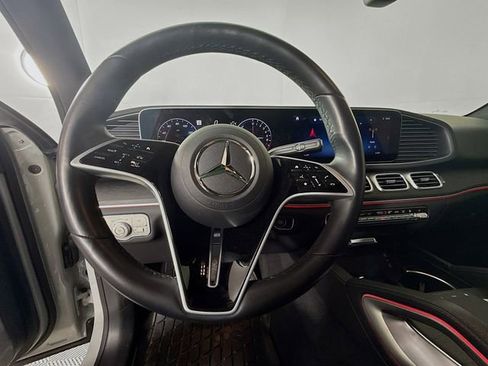 Used 2025 Mercedes-Benz GLE 450e 4MATIC image 12