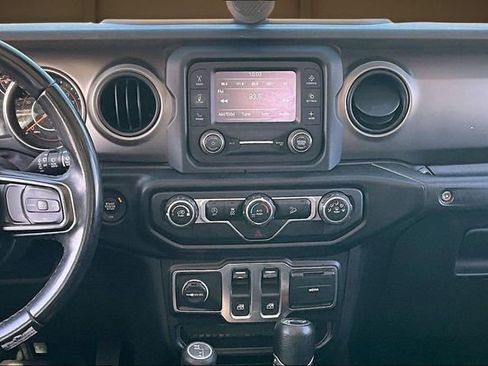 Used 2020 Jeep Wrangler Sport image 6