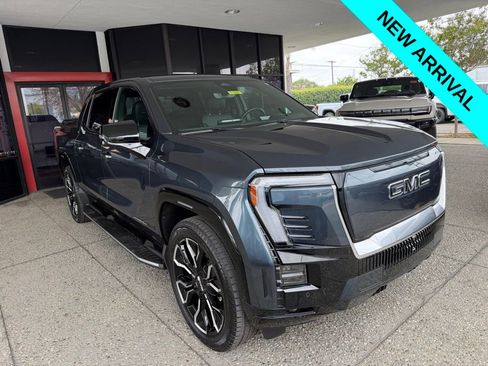 Used 2025 GMC Sierra EV Denali image 2