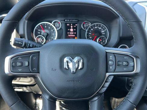 New 2026 RAM 1500 4x4 Crew Cab image 17