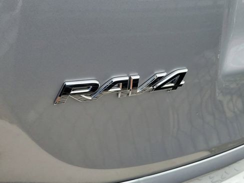 Used 2018 Toyota RAV4 Limited FWD image 5