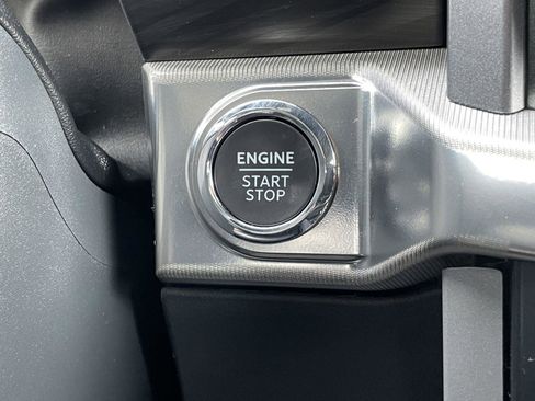 Used 2024 Ford F150 Lariat w/ Tow/Haul Package AWD/4WD image 24