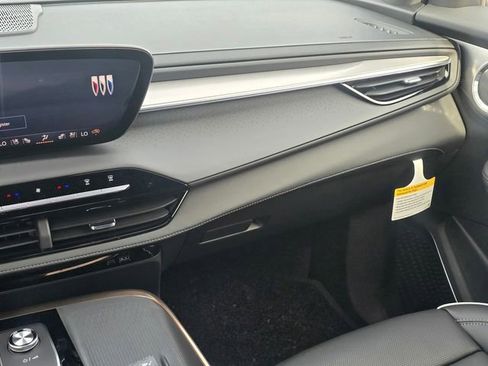 New 2026 Buick Enclave Avenir FWD image 17