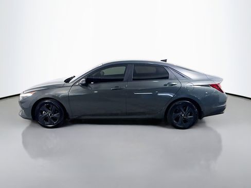 Used 2023 Hyundai Elantra SEL FWD image 6