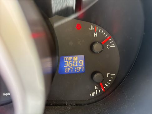 Used 2012 MAZDA CX-7 i Sport w/ Convenience Pkg FWD image 3