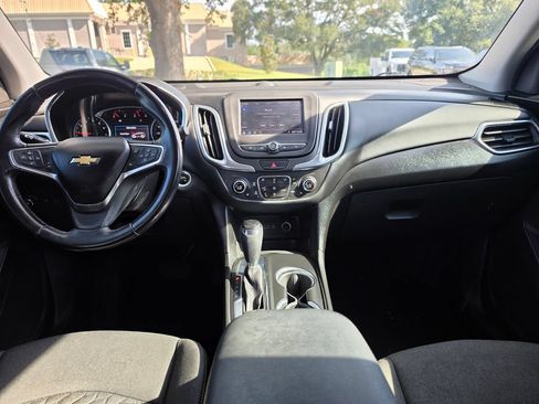 Used 2021 Chevrolet Equinox LT FWD image 18