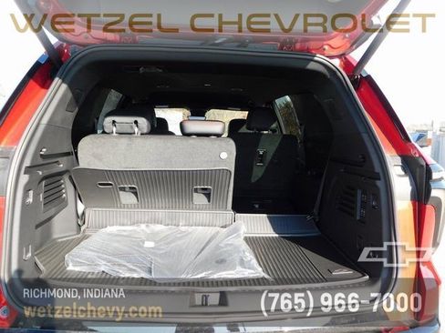 New 2026 Chevrolet Traverse RS w/ LPO, Floor Liner Package AWD/4WD image 26