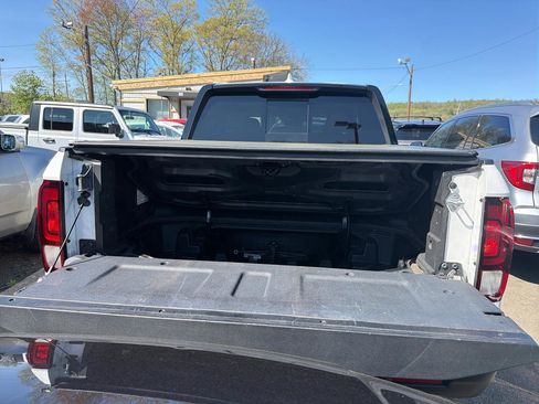 Used 2023 Honda Ridgeline Black Edition image 8