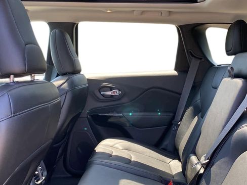 New 2023 Jeep Cherokee Altitude Lux w/ Lux Elite Package image 25