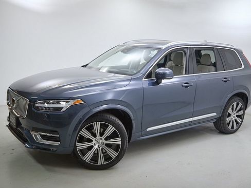 Certified 2023 Volvo XC90 B6 Ultimate w/ Protection Package Premier AWD/4WD image 3