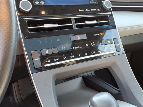 Certified 2020 Toyota Avalon XSE w/ All Weather Liner Package image 22