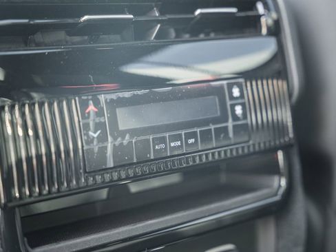 New 2026 Jeep Grand Wagoneer 4WD image 39