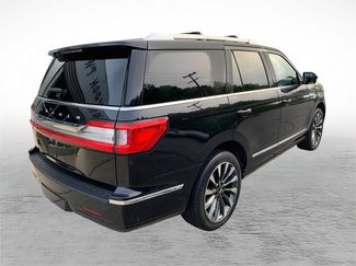 Used 2021 Lincoln Navigator Reserve w/ Luxury Package AWD/4WD video 2