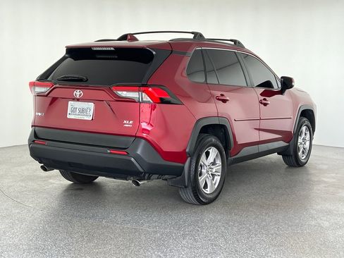 Used 2025 Toyota RAV4 XLE AWD/4WD image 3