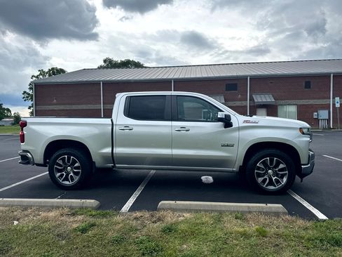 Used 2020 Chevrolet Silverado 1500 LT w/ Texas Edition image 5