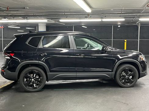 New 2026 Volkswagen Taos SE AWD/4WD image 38