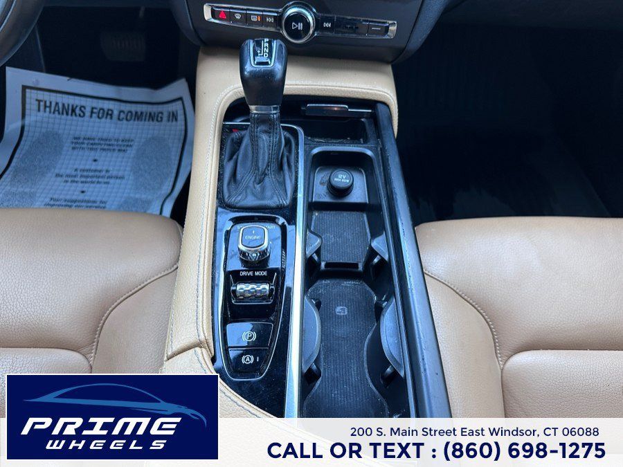 Used 2017 Volvo S90 T6 Momentum w/ Vision Package AWD/4WD image 20