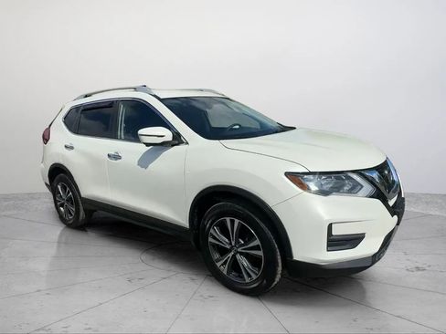 Used 2019 Nissan Rogue SV w/ Premium Package AWD/4WD image 7