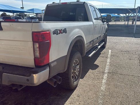 Used 2022 Ford F350 Lariat w/ Lariat Value Package AWD/4WD image 3