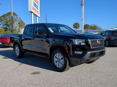 Certified 2024 Nissan Frontier SV w/ SV Convenience Package image 3