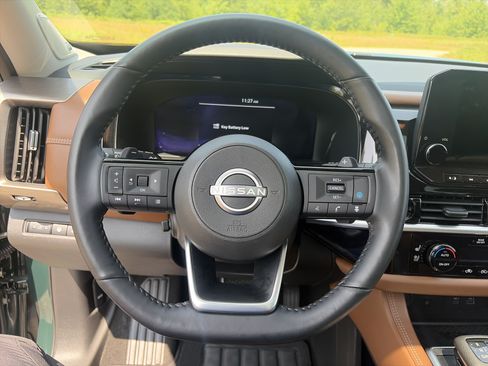 Certified 2024 Nissan Pathfinder Platinum AWD/4WD image 22