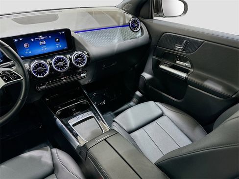 Used 2024 Mercedes-Benz GLA 250 4MATIC image 22