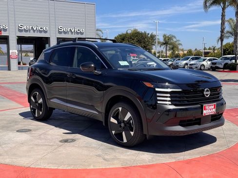 New 2025 Nissan Kicks SR w/ Interior Electronics Package image 2