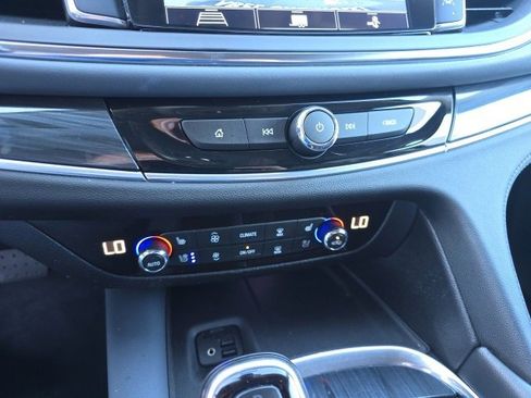 Used 2021 Buick Enclave Premium w/ Sun and Sites Package image 24