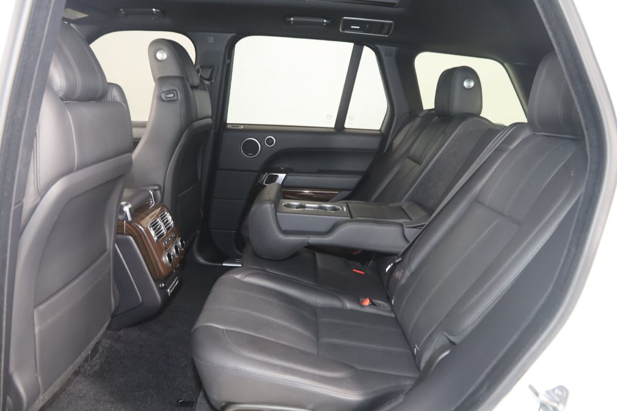 Used 2016 Land Rover Range Rover Supercharged AWD/4WD image 46