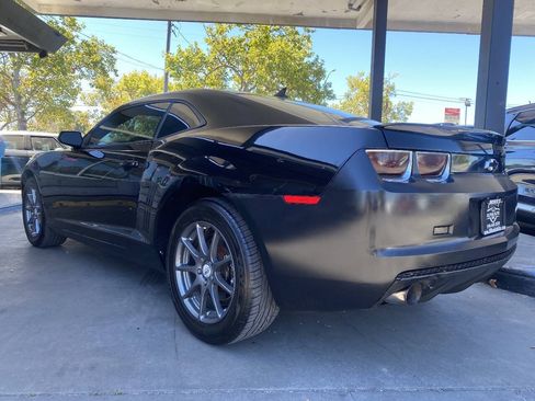 Used 2010 Chevrolet Camaro LS RWD image 7