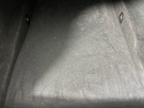 Used 2019 BMW 750i w/ Executive Package image 30