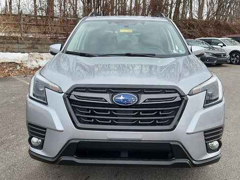 Used 2023 Subaru Forester Limited image 3