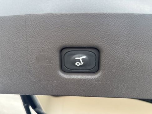 Certified 2023 Lincoln Nautilus AWD image 18