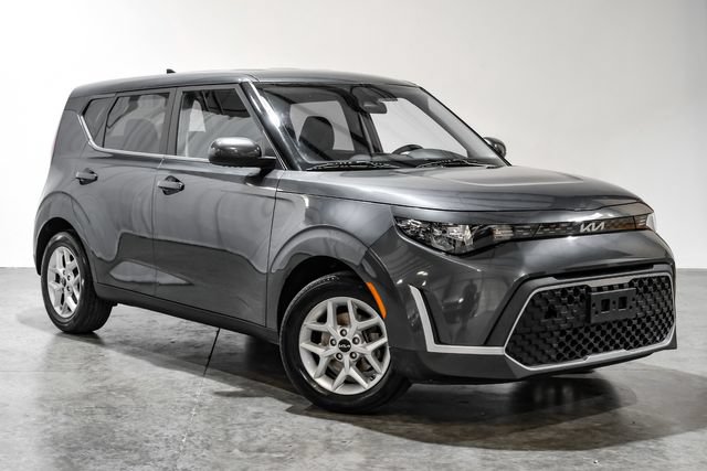 Used 2023 Kia Soul LX w/ Option Group 015 FWD image 7