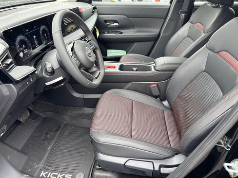 New 2026 Nissan Kicks SR w/ Illumination Package image 9