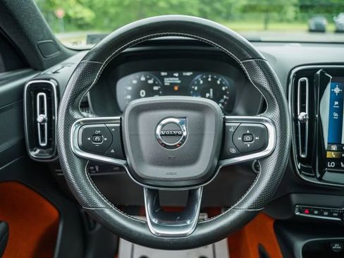 Used 2021 Volvo XC40 T5 R-Design AWD/4WD image 34